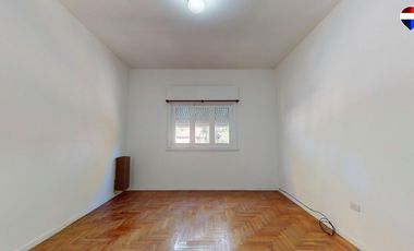 CASA EN VENTA FLORENCIO VARELA 6 AMBIENTES