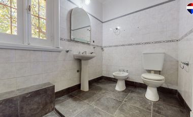 CASA EN VENTA FLORENCIO VARELA 6 AMBIENTES