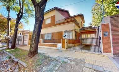 CASA EN VENTA FLORENCIO VARELA 6 AMBIENTES