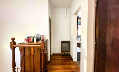venta casa en olivos 4 ambientes  OPORTUNIDAD