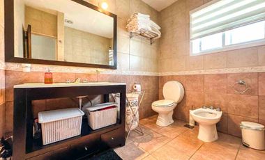 venta casa en olivos 4 ambientes  OPORTUNIDAD