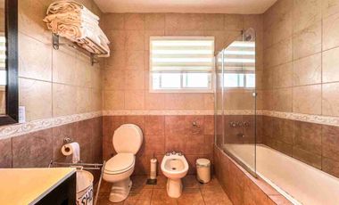 venta casa en olivos 4 ambientes  OPORTUNIDAD