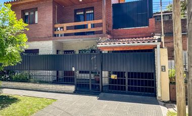 venta casa en olivos 4 ambientes  OPORTUNIDAD