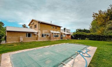 VENTA CASA B* LOS OLIVOS 4 DORMITORIOS CENTENARIO