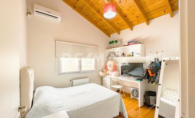 VENTA CASA B* LOS OLIVOS 4 DORMITORIOS CENTENARIO