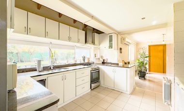 VENTA CASA B* LOS OLIVOS 4 DORMITORIOS CENTENARIO