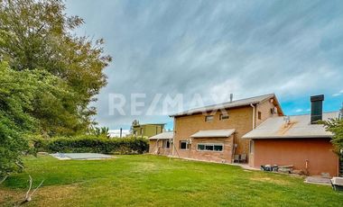 VENTA CASA B* LOS OLIVOS 4 DORMITORIOS CENTENARIO