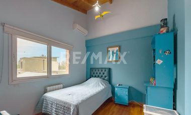VENTA CASA B* LOS OLIVOS 4 DORMITORIOS CENTENARIO