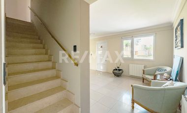 VENTA CASA B* LOS OLIVOS 4 DORMITORIOS CENTENARIO
