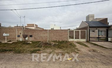 CASA EN VENTA 3 DORMITORIOS | CINCO SALTOS