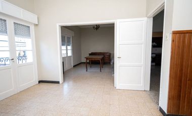 ALQUILER DE CASA EN PLANTA ALTA