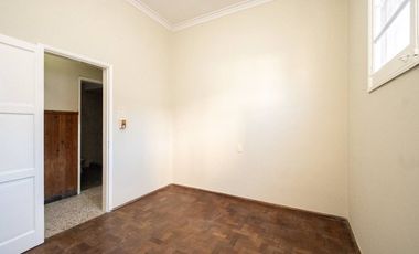 ALQUILER DE CASA EN PLANTA ALTA