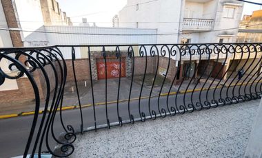 ALQUILER DE CASA EN PLANTA ALTA