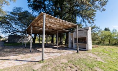 CASA DE CAMPO EN LOTEO LAS CASUARINAS ARROYO LEYES