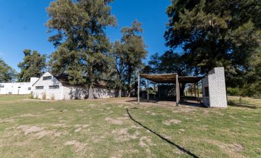 CASA DE CAMPO EN LOTEO LAS CASUARINAS ARROYO LEYES