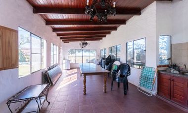 Casa con salida al río en Arroyo Leyes | Venta