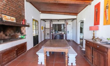 Casa con salida al río en Arroyo Leyes | Venta