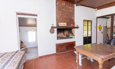 Casa con salida al río en Arroyo Leyes | Venta