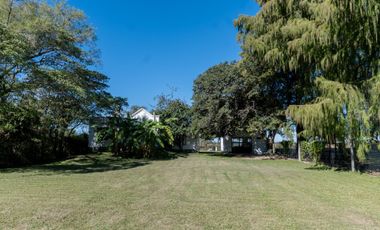 Casa con salida al río en Arroyo Leyes | Venta