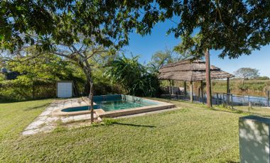 Casa con salida al río en Arroyo Leyes | Venta