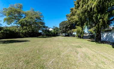 Casa con salida al río en Arroyo Leyes | Venta