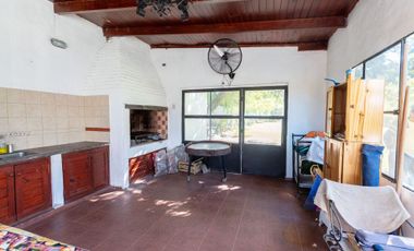 Casa con salida al río en Arroyo Leyes | Venta