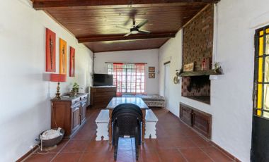 Casa con salida al río en Arroyo Leyes | Venta