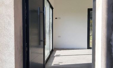VENTA CASA EN BARRIO PORTAL DEL LEYES/CONSTRUCCION