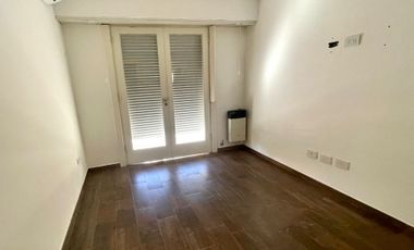 VENTA DEPTO 3 AMB AL  FRENTE CON  BALCON QUILMES