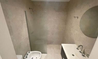 VENTA DEPTO 3 AMB AL  FRENTE CON  BALCON QUILMES