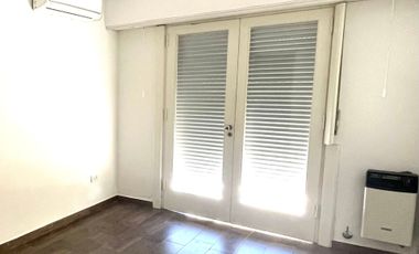 VENTA DEPTO 3 AMB AL  FRENTE CON  BALCON QUILMES