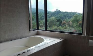 MAAT vende Finca Villeta.