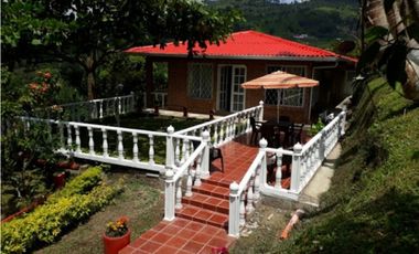 MAAT vende Finca en  La Vega.