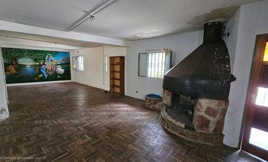 VENTA GRAN PROPIEDAD MULTIPROPOSITO CUESTA BLANCA
