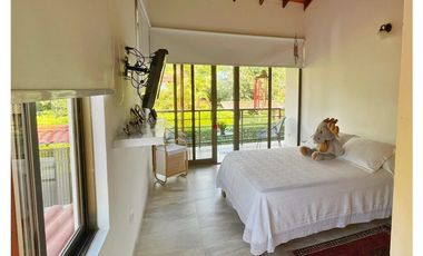 MAAT vende Casa Campestre, Guaduas-El Vallado, 463m2 $980Millones