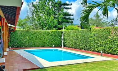 MAAT vende Casa Campestre, Guaduas-El Vallado, 463m2 $980Millones