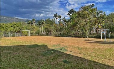 MAAT vende hermosa Casa en Condominio-Villeta 216m2, $650Millones