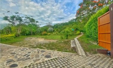 MAAT Vende Casa campestre-Villeta 4.810m2 $2.800Millones