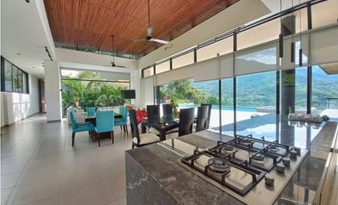 MAAT Vende Casa campestre-Villeta 4.810m2 $2.800Millones