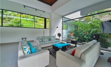 MAAT Vende Casa campestre-Villeta 4.810m2 $2.800Millones