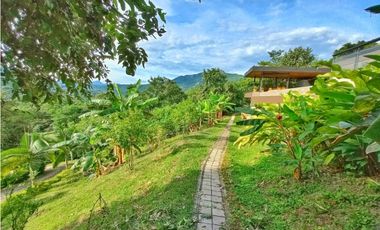 MAAT Vende Casa campestre-Villeta 4.810m2 $2.800Millones