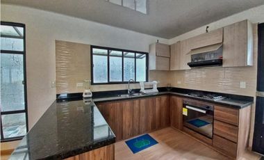 MAAT vende Casa campestre-Villeta 640m2 $950Millones