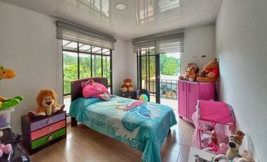 MAAT vende Casa campestre-Villeta 640m2 $950Millones