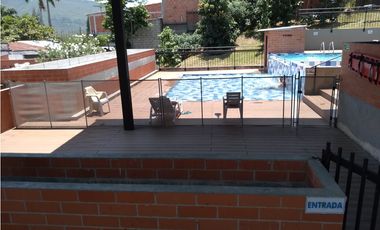 MAAT vende apartamento en conjunto, Guaduas 49m2 $178Millones