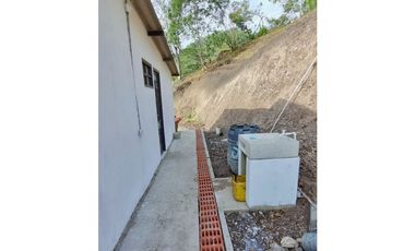MAAT vende Casa campestre, Quebrada Honda-Villeta 4.000m2 $220Millones