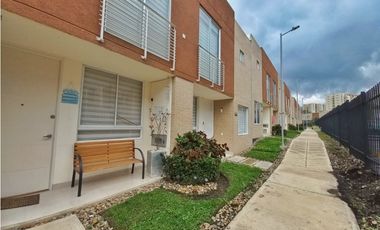 MAAT vende Casa en el Condominio - Villeta 90M2 $415Millones