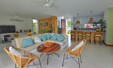 MAAT Vende Casa en Condominio-Villeta 540m2 $850Millones