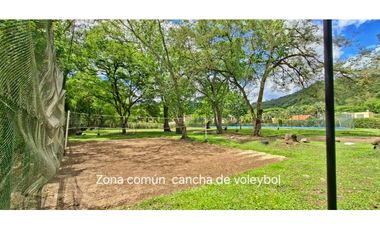 MAAT Vende Casa en Condominio-Villeta 540m2 $850Millones