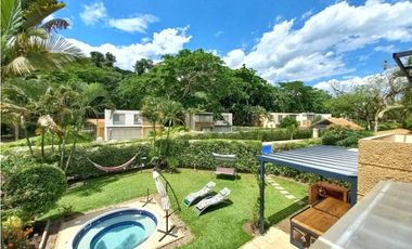 MAAT Vende Casa en Condominio-Villeta 540m2 $850Millones