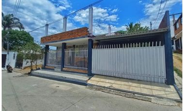 MAAT vende Casa, El Jardin - Villeta 361m2 $600Millones